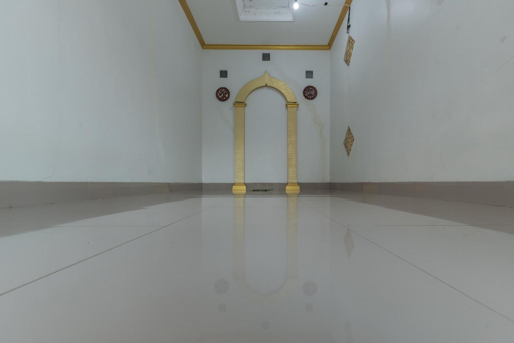 Urbanview Hotel Cianjur City Park By Reddoorz Eksteriør bilde