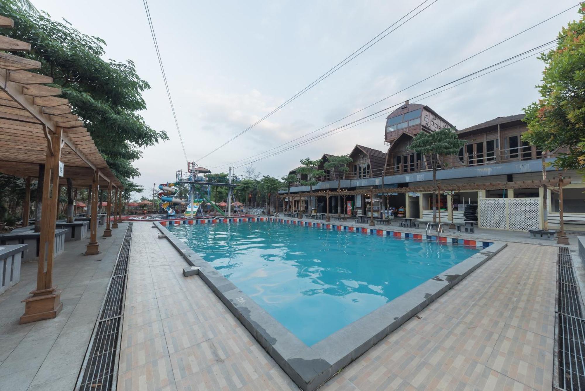 Urbanview Hotel Cianjur City Park By Reddoorz Eksteriør bilde