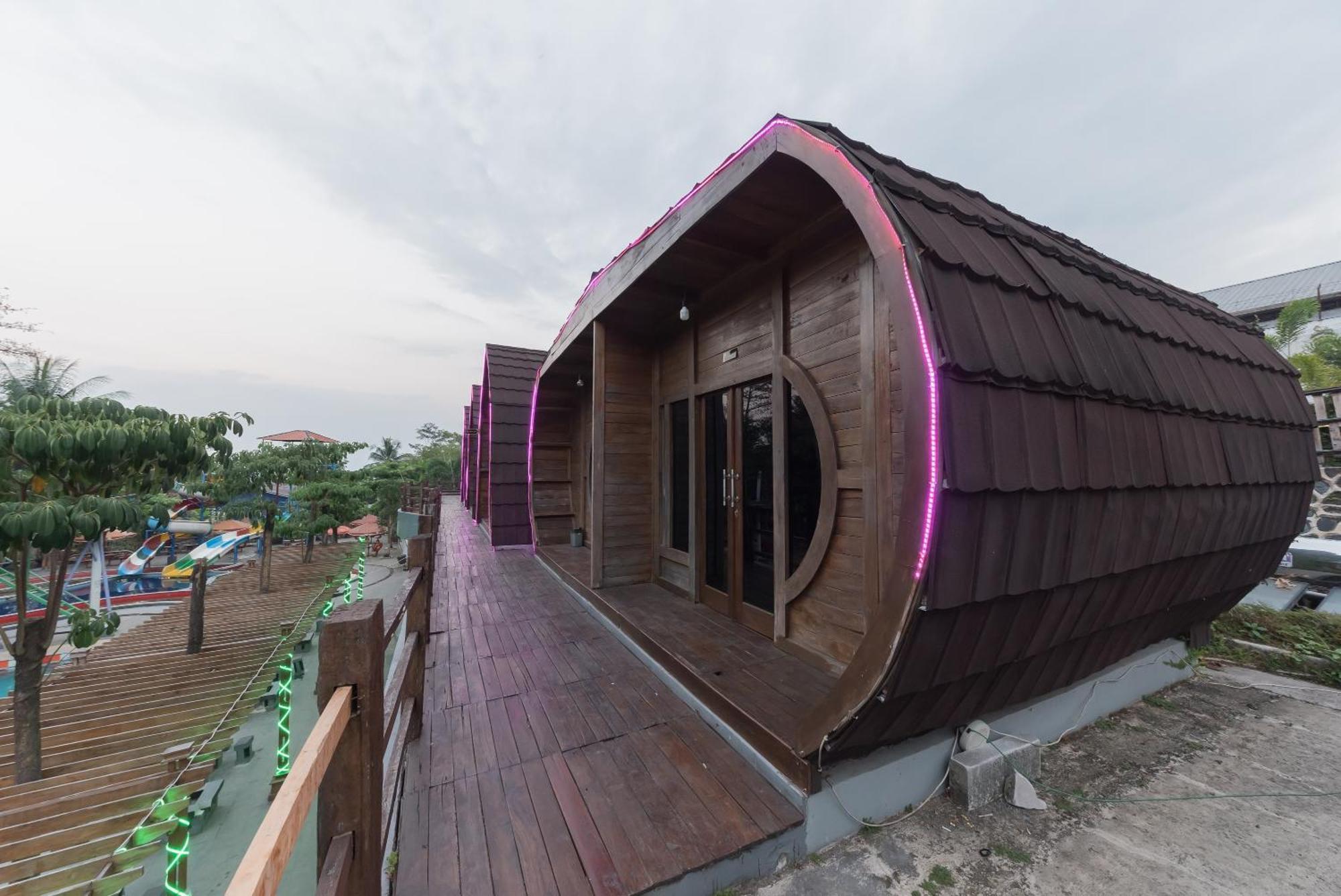 Urbanview Hotel Cianjur City Park By Reddoorz Eksteriør bilde